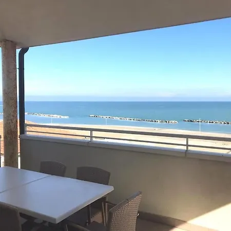 Tra Cielo E Mare Rimini